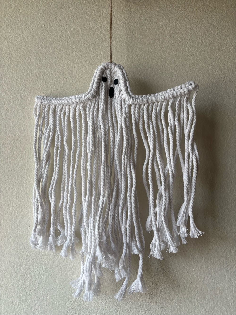 Macramé Ghost Wall Hanging Decor
